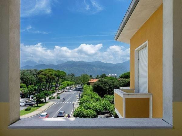Hotel Eden Park Pietrasanta Kültér fotó